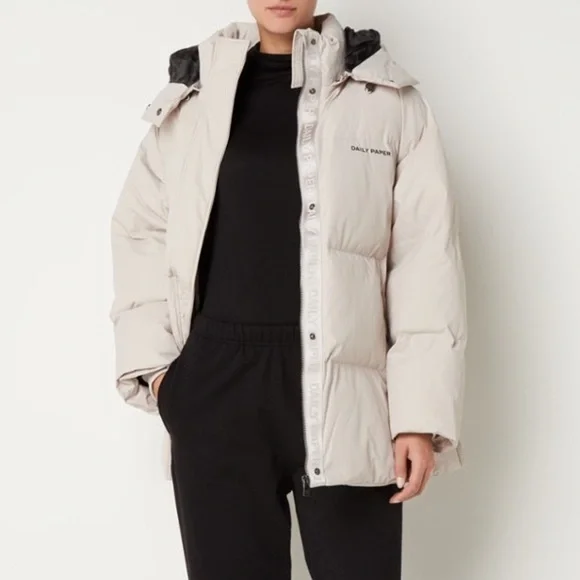 DAILY PAPER The Nicole Puffer in Nacreous Clouds Beige - Picture 2 of 15